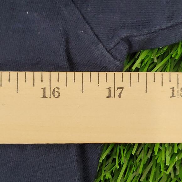 NIKE Center-Swoosh Slogan Shirt Teens Large 17x24 Navy-Blue - Picture 11 of 12